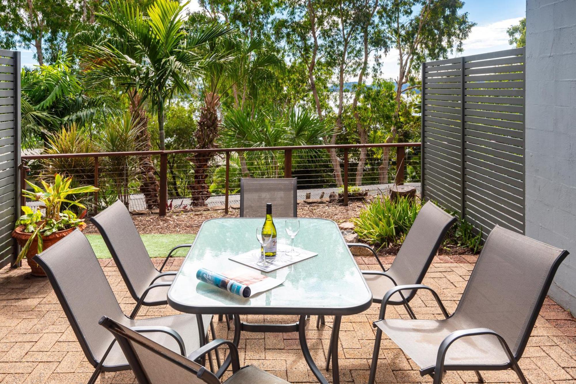 Sunset Waters Apartments Hamilton Island Exterior foto